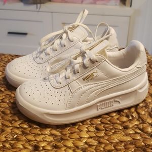 Classic Pumas